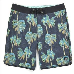 Reef Palmia Boardshorts - Size: 32